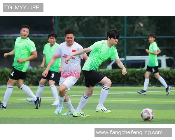 足球产业的金钱游戏如何影响运动员与球队发展