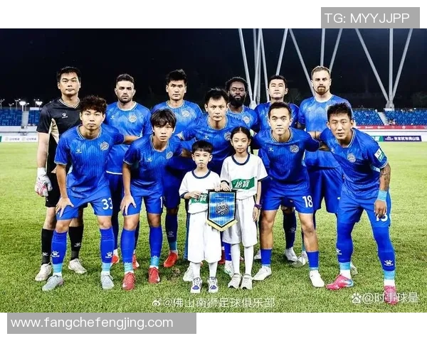 王宏伟足球教练带领年轻球员走向成功之路的成长故事与经验分享